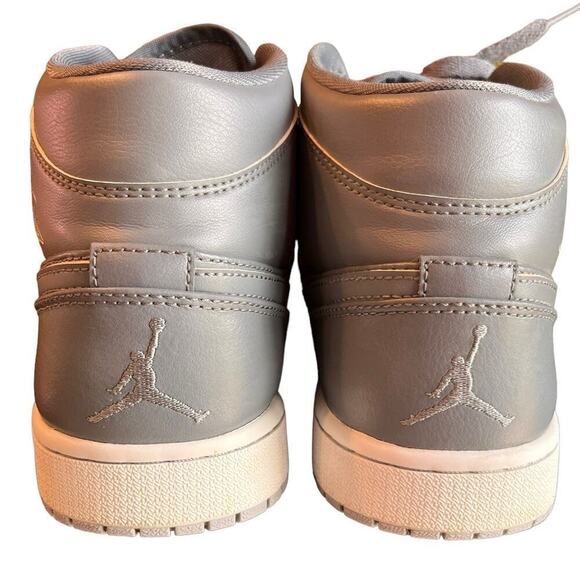 Nike Air Jordon 1 Mid Cool Gray Mens Size 9 Rare 2015 - Picture 4 of 10